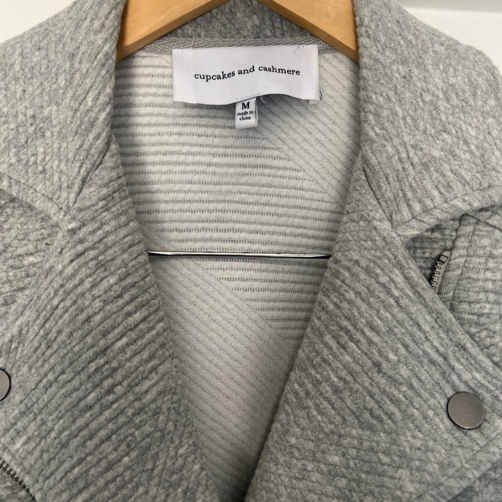 Jacket - Picture 2 of 3